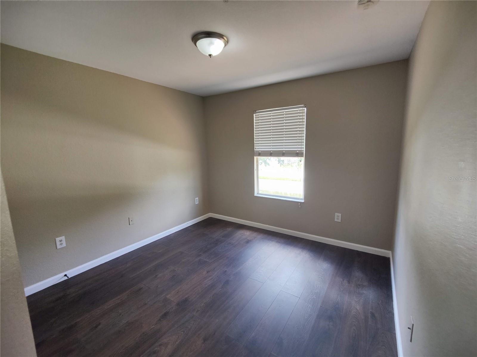 Image 32 of 40 For 2980 Ashland Lane S