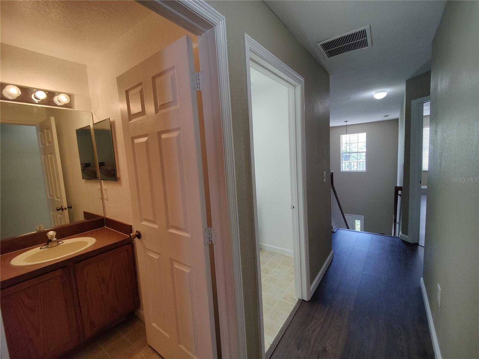Image 34 of 40 For 2980 Ashland Lane S