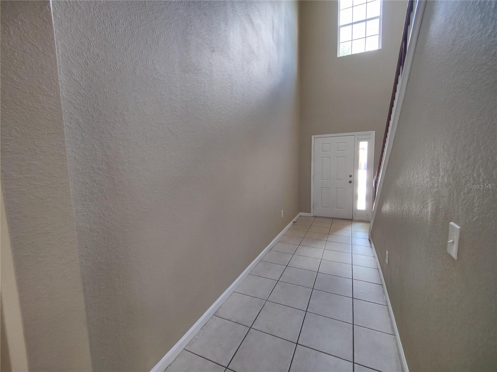 Image 6 of 40 For 2980 Ashland Lane S