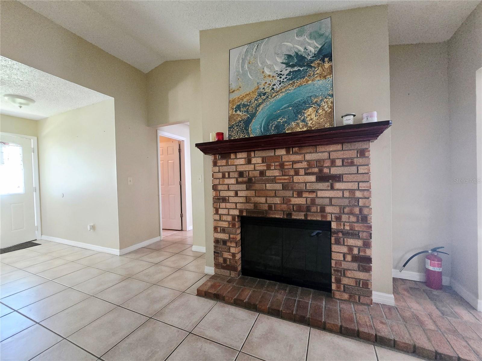 Image 9 of 23 For 2753 Beckwith Street