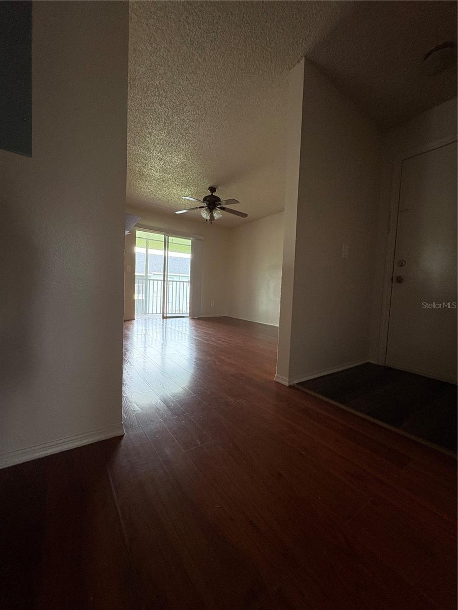 Image 3 of 15 For 4136 Pershing Pointe Place 3