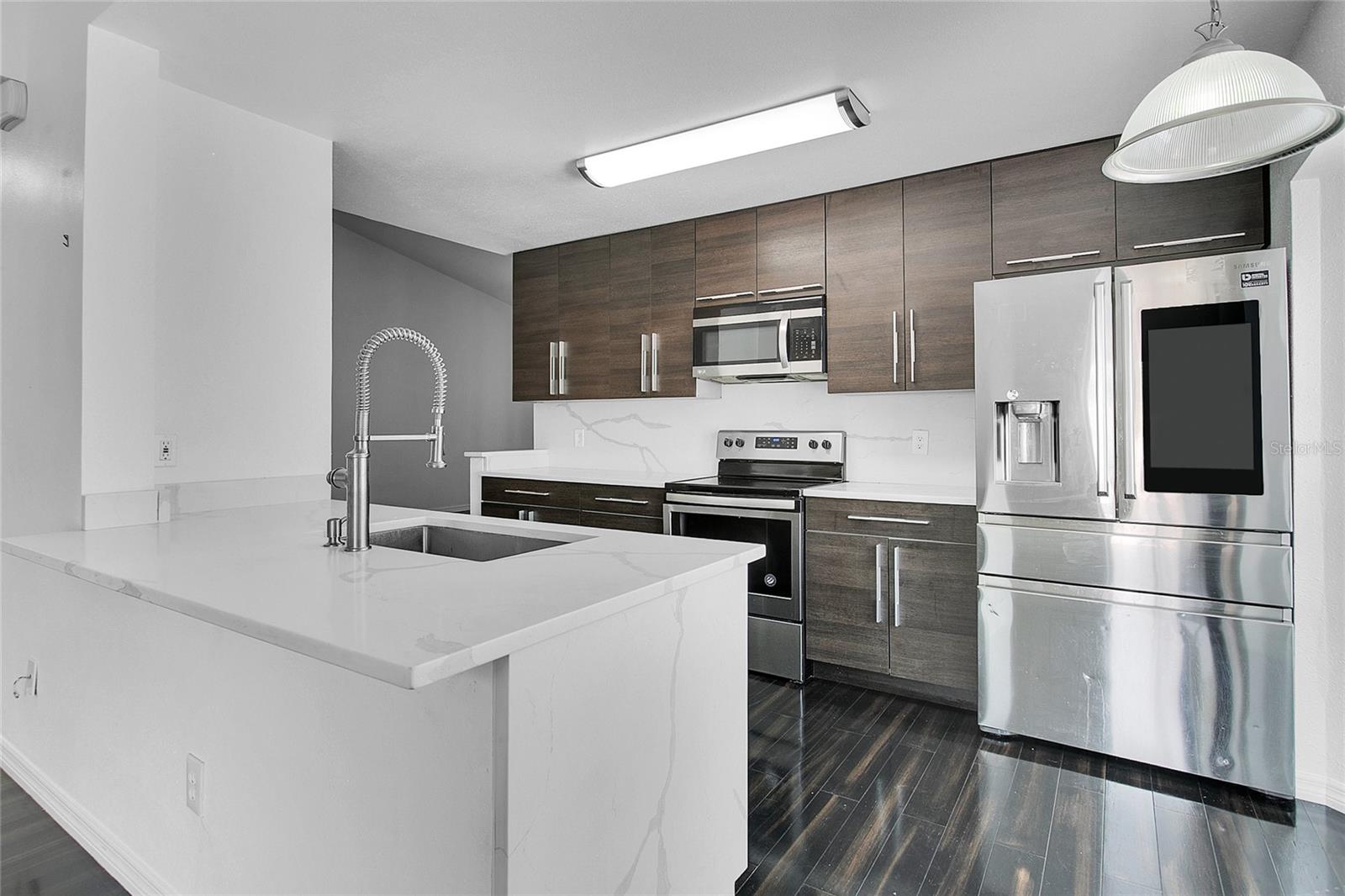 Image 10 of 36 For 7667 Sugar Bend Drive 7667
