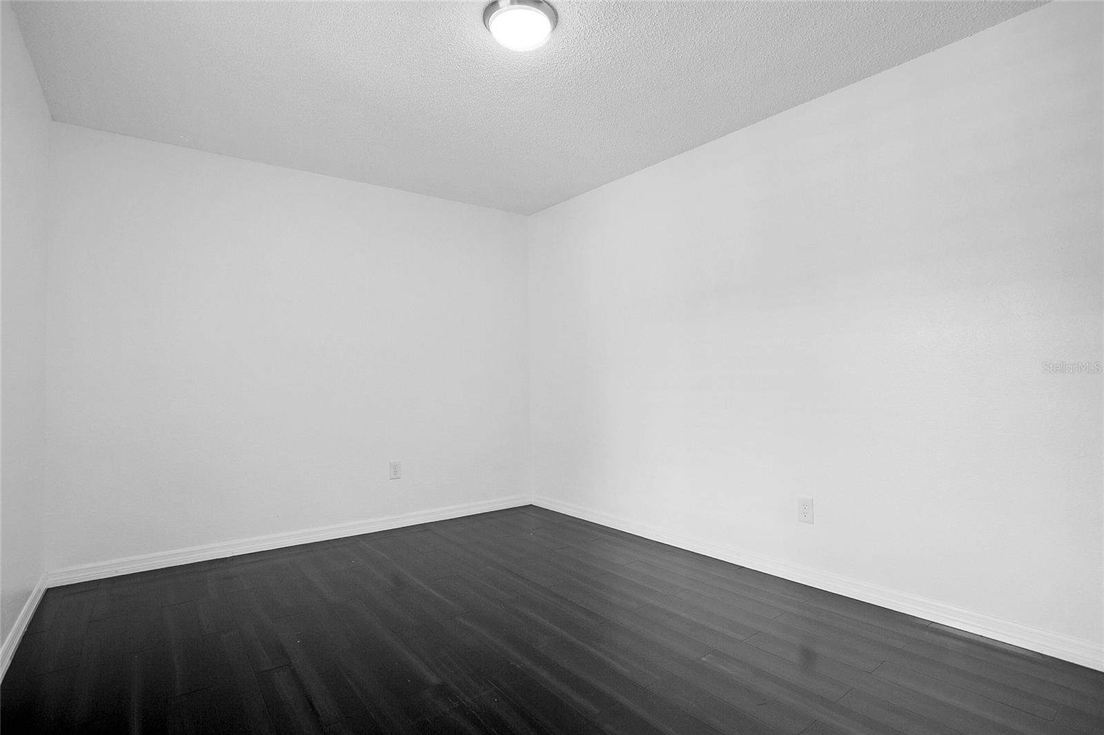 Image 14 of 36 For 7667 Sugar Bend Drive 7667