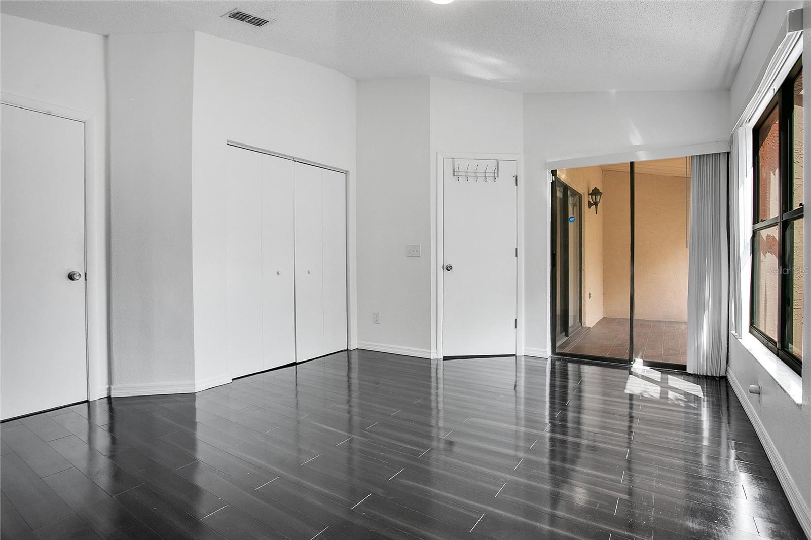 Image 17 of 36 For 7667 Sugar Bend Drive 7667