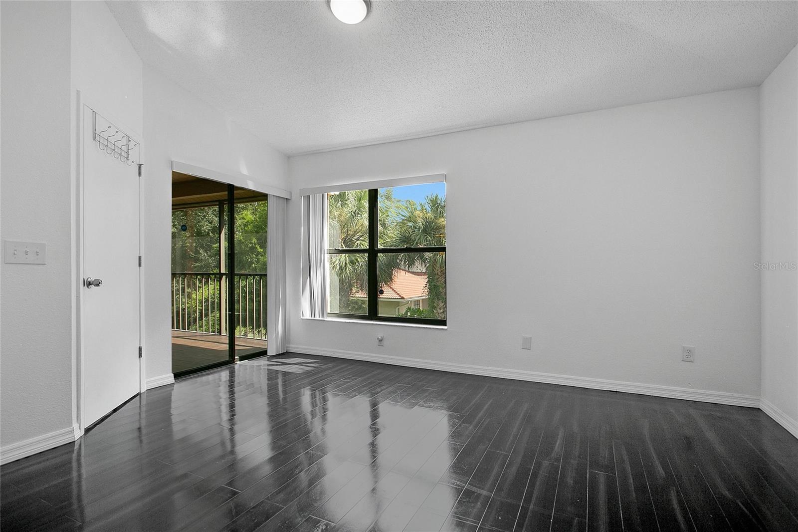 Image 18 of 36 For 7667 Sugar Bend Drive 7667