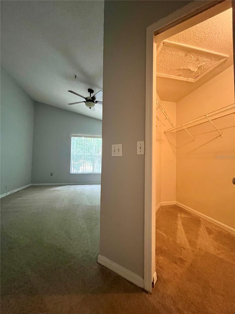 Image 16 of 24 For 1647 Windsor Oak Court