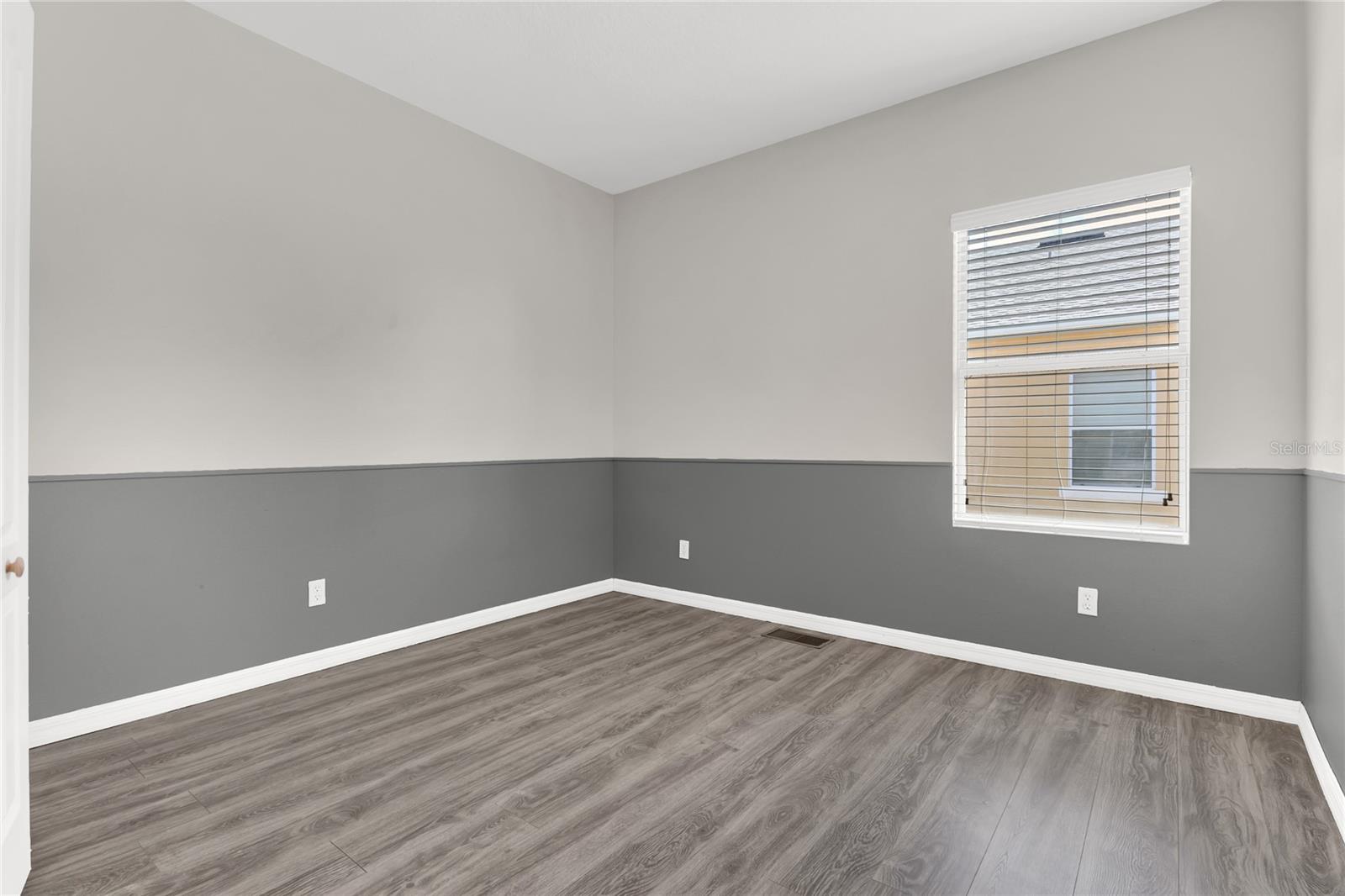 Image 21 of 29 For 2280 Betsy Ross Lane