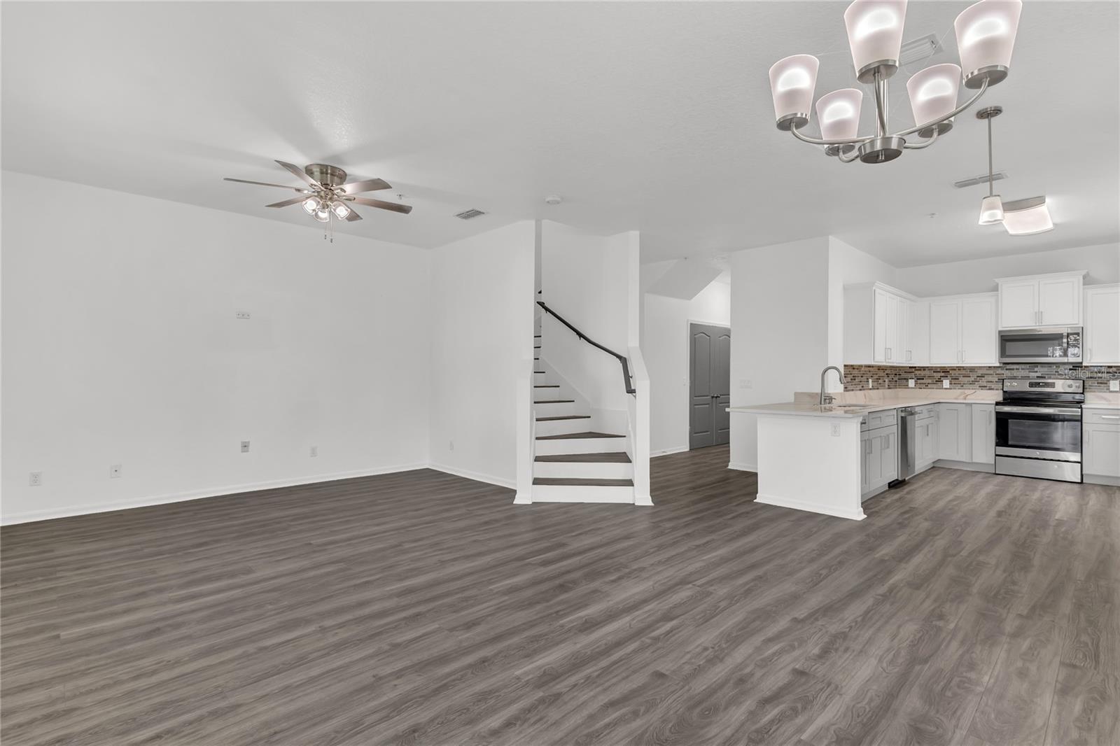 Image 6 of 29 For 2280 Betsy Ross Lane