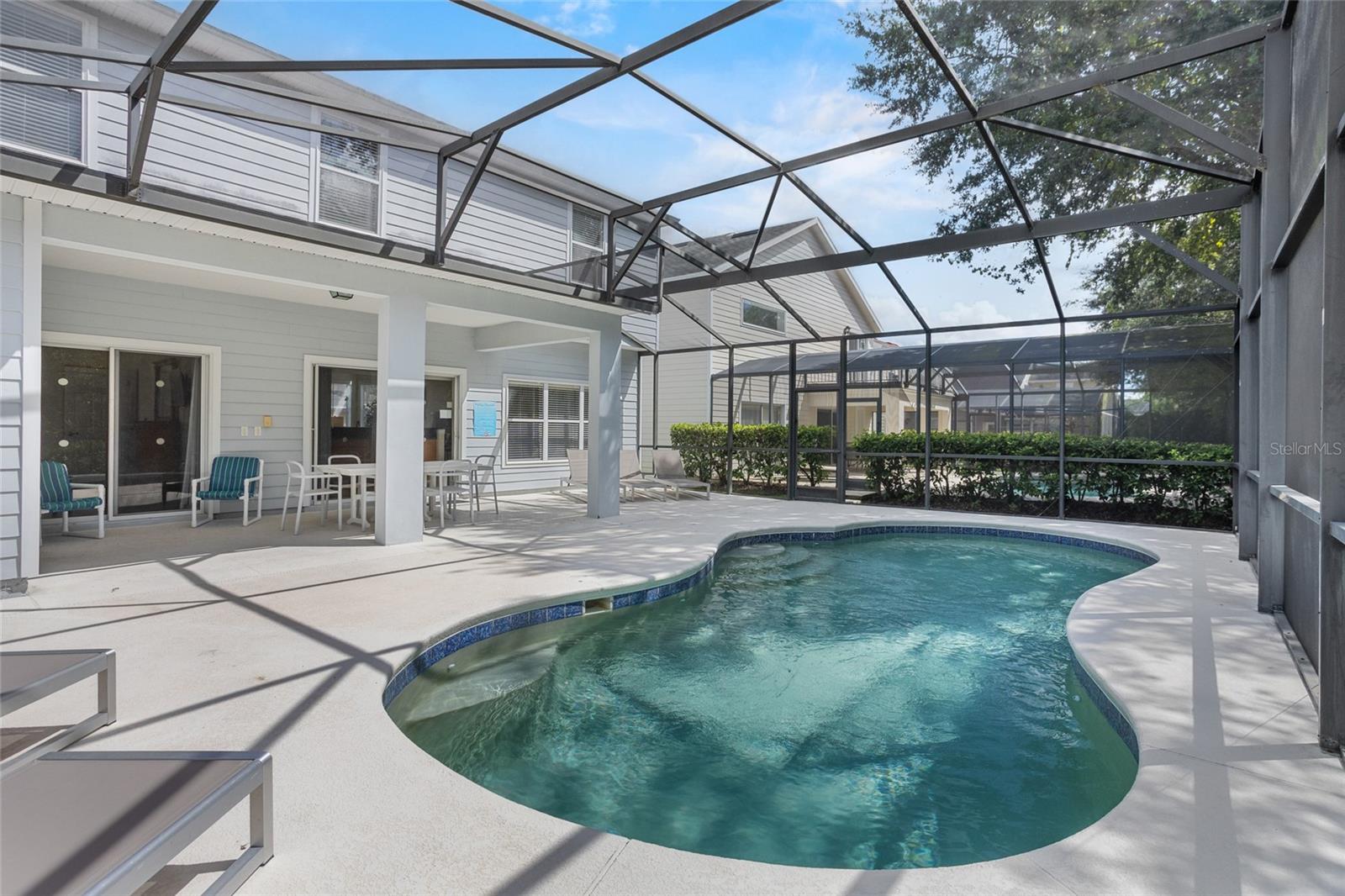 Image 3 of 53 For 2179 Victoria Drive