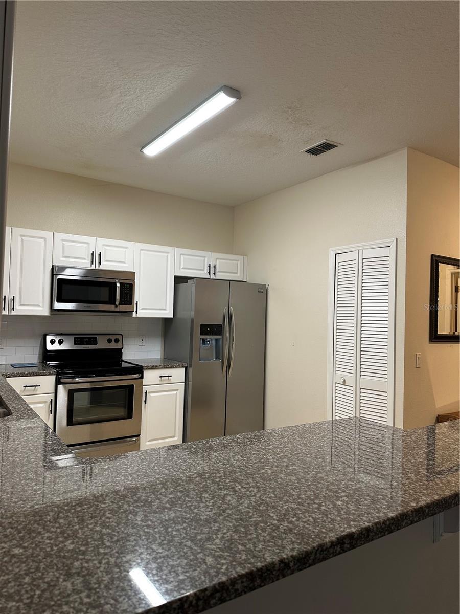 Image 10 of 37 For 3123 Sun Lake Court A
