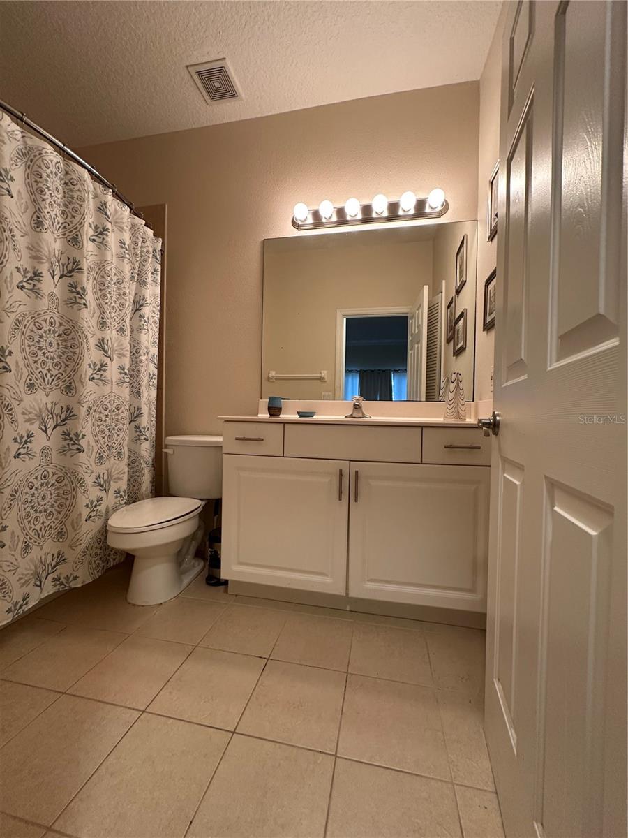 Image 26 of 37 For 3123 Sun Lake Court A