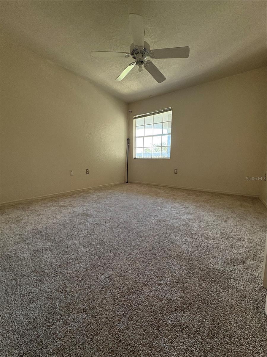 Image 10 of 11 For 14036 Fairway Island Drive 1532