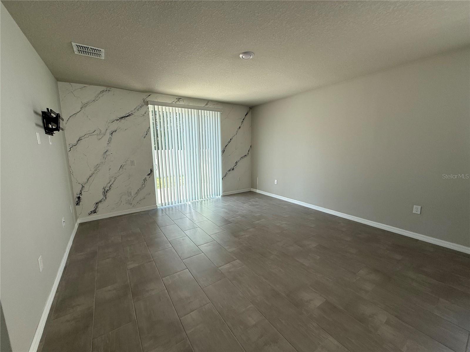 Image 4 of 21 For 1816 Carnostie Road