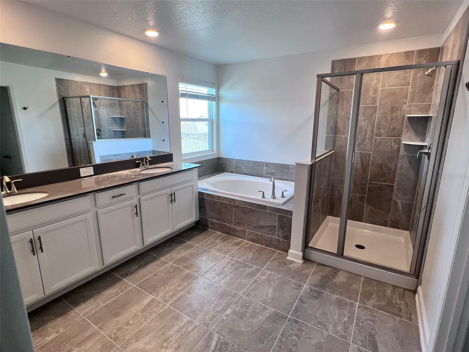Image 7 of 33 For 2817 Camden Way