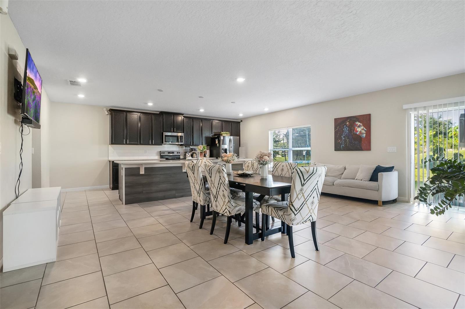 Image 10 of 35 For 548 Ogelthorpe Drive