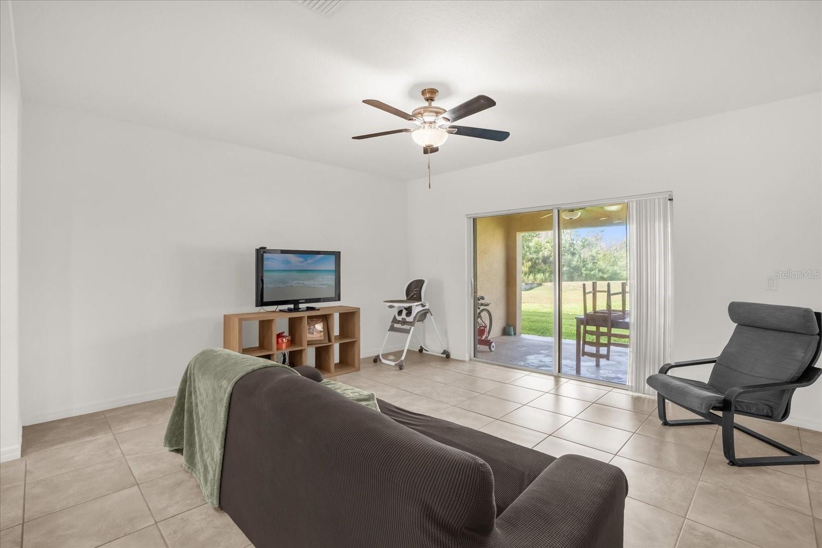 Image 2 of 26 For 215 Annabelle Way