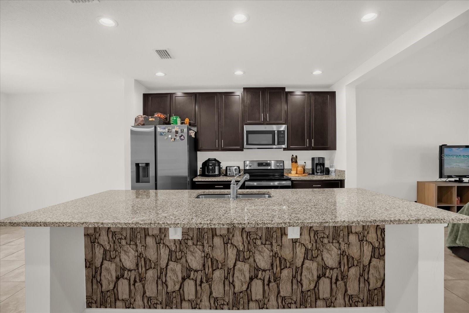 Image 5 of 26 For 215 Annabelle Way