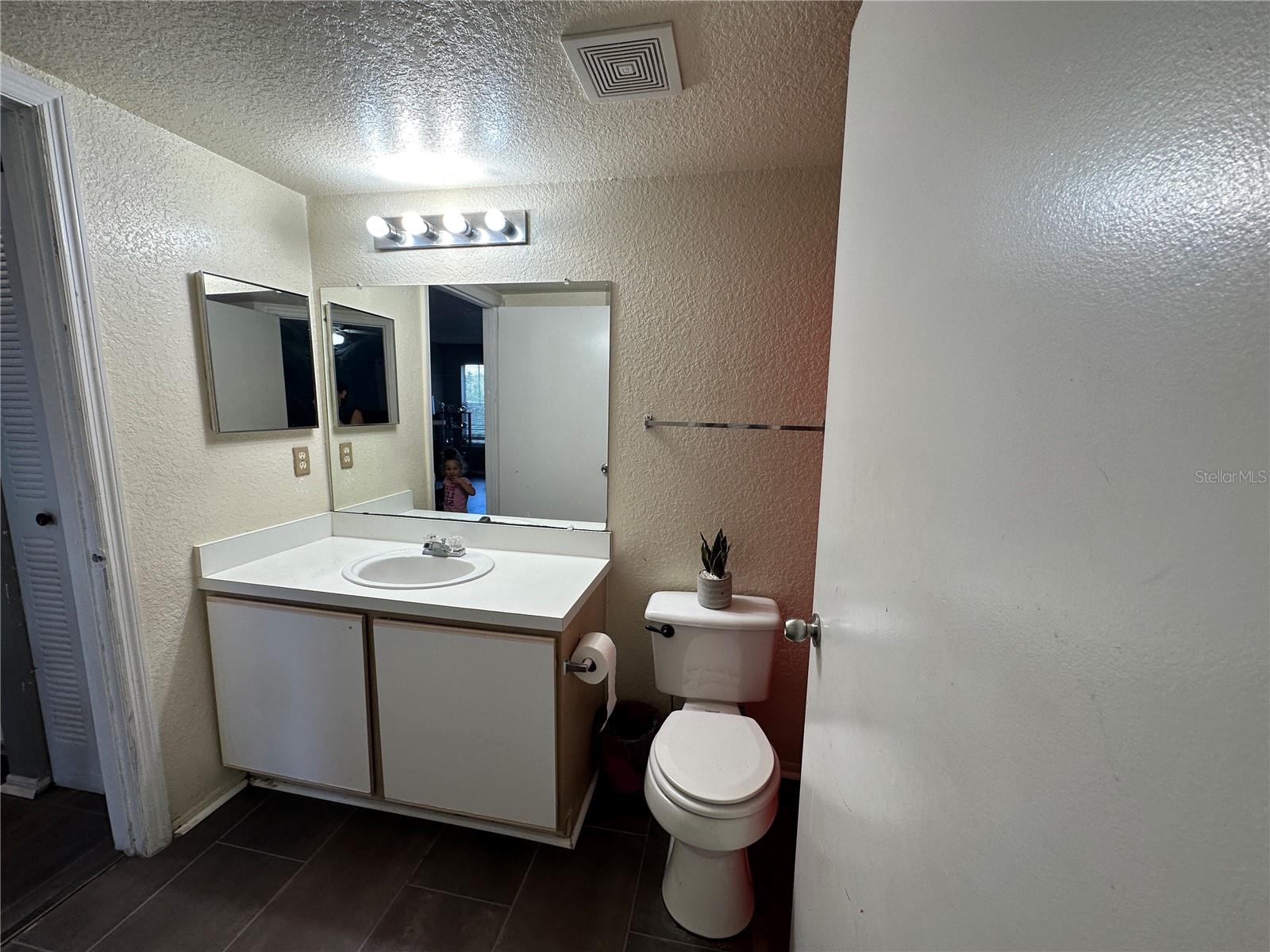 Image 12 of 31 For 2216 Grand Cayman Court 1411