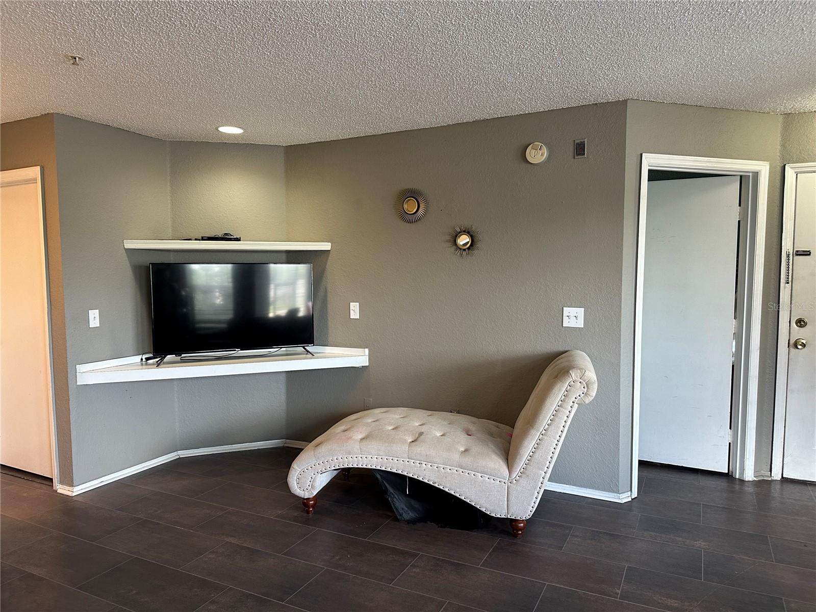 Image 9 of 31 For 2216 Grand Cayman Court 1411