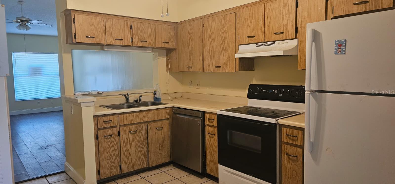 Image 2 of 10 For 3120 Tower Court 3120