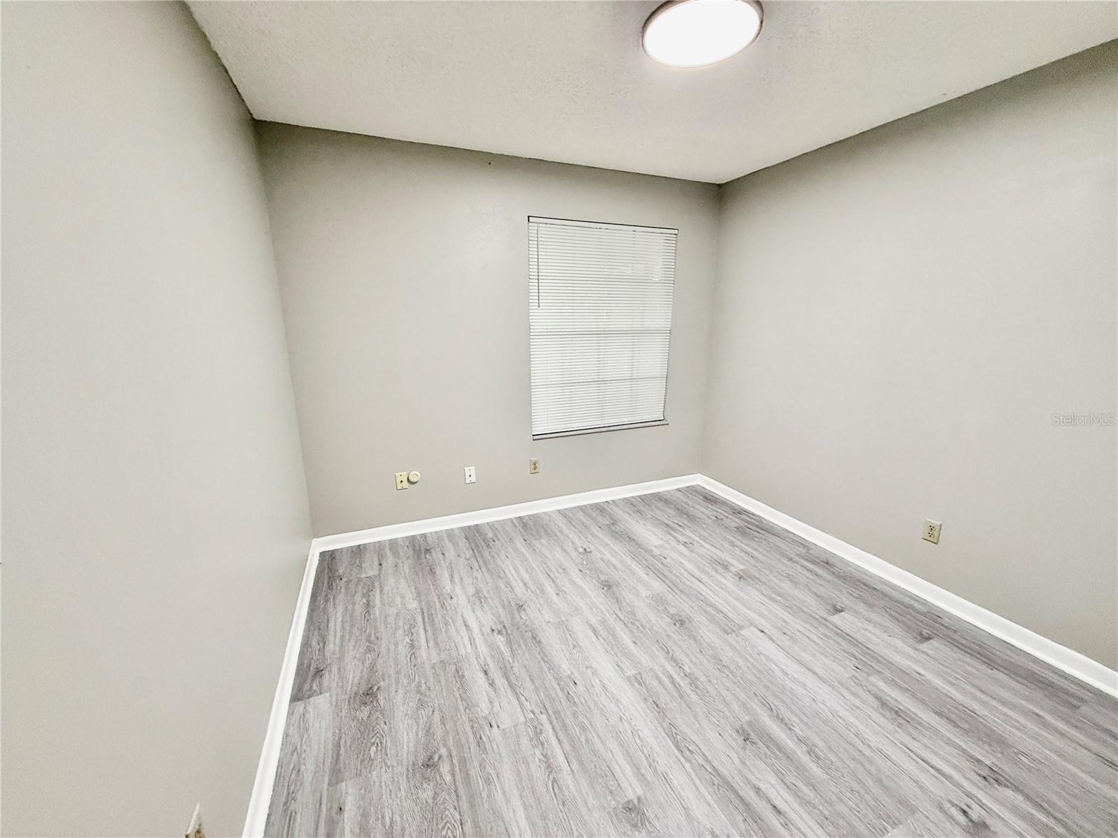 Image 13 of 17 For 5490 Britan Drive