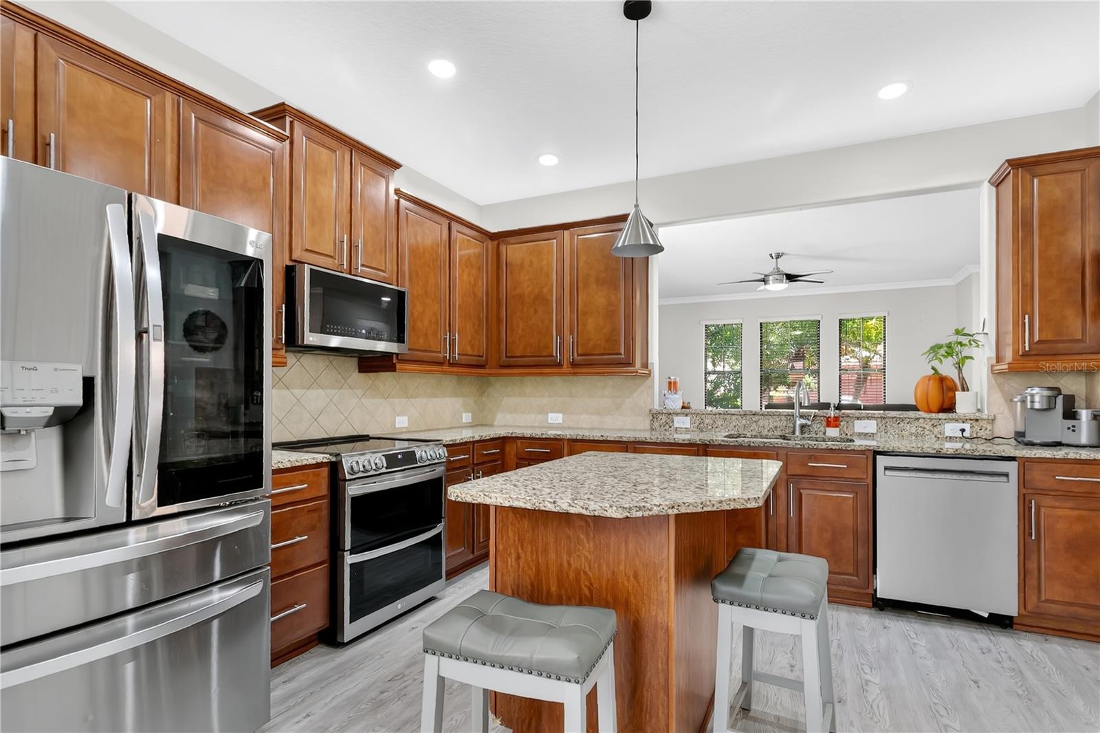 Image 9 of 32 For 2020 Fishtail Fern Way