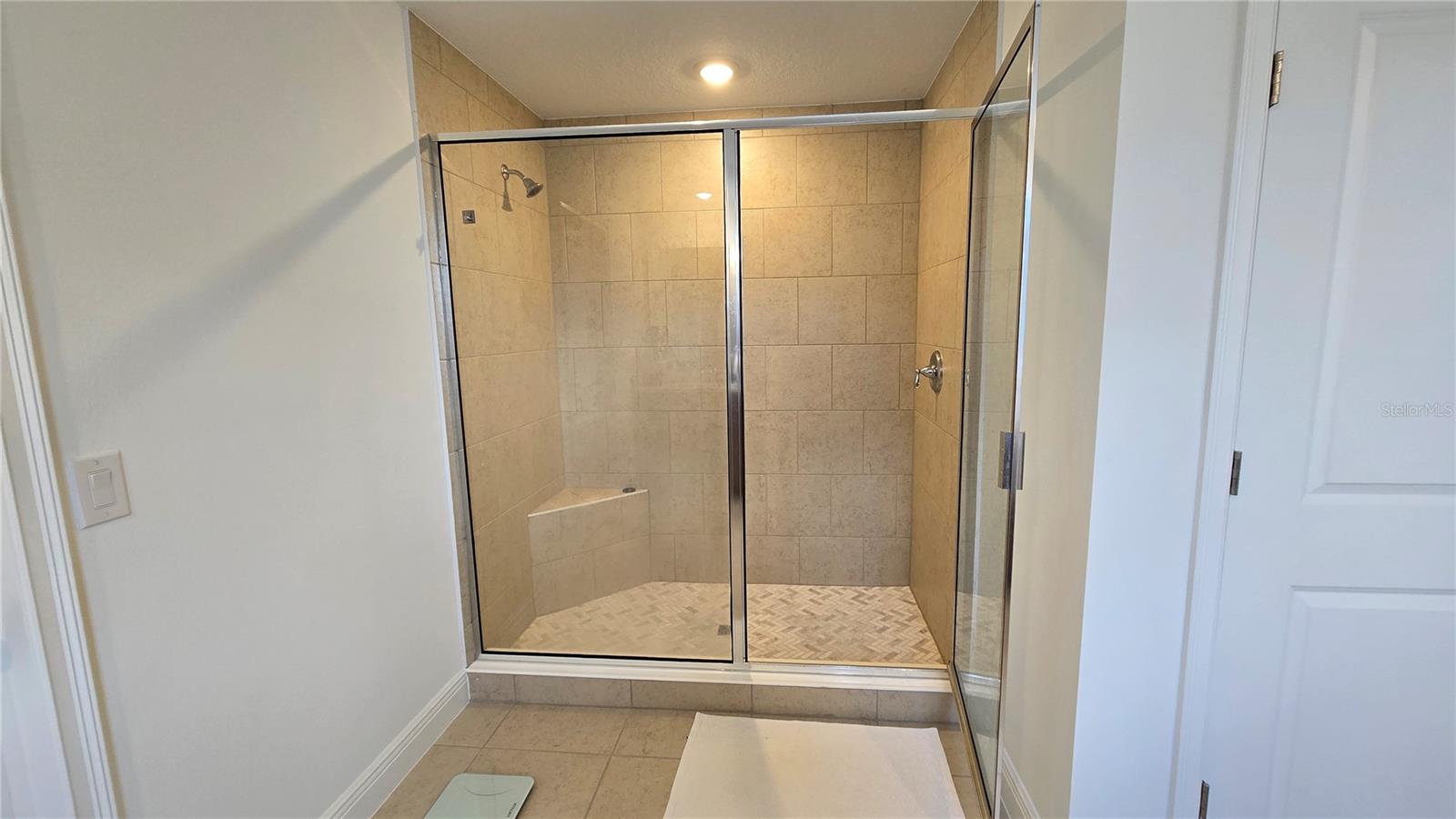 Image 34 of 48 For 2268 Broadbrook Drive