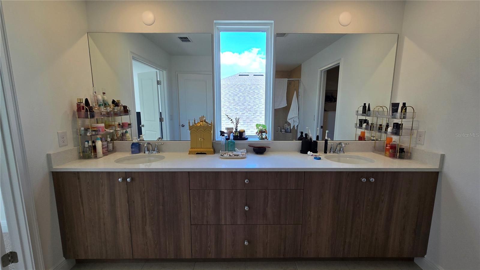Image 35 of 48 For 2268 Broadbrook Drive
