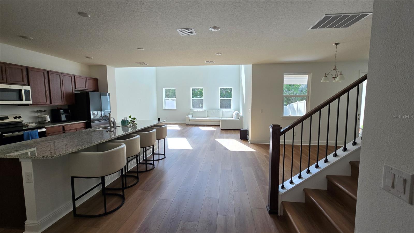 Image 9 of 48 For 2268 Broadbrook Drive