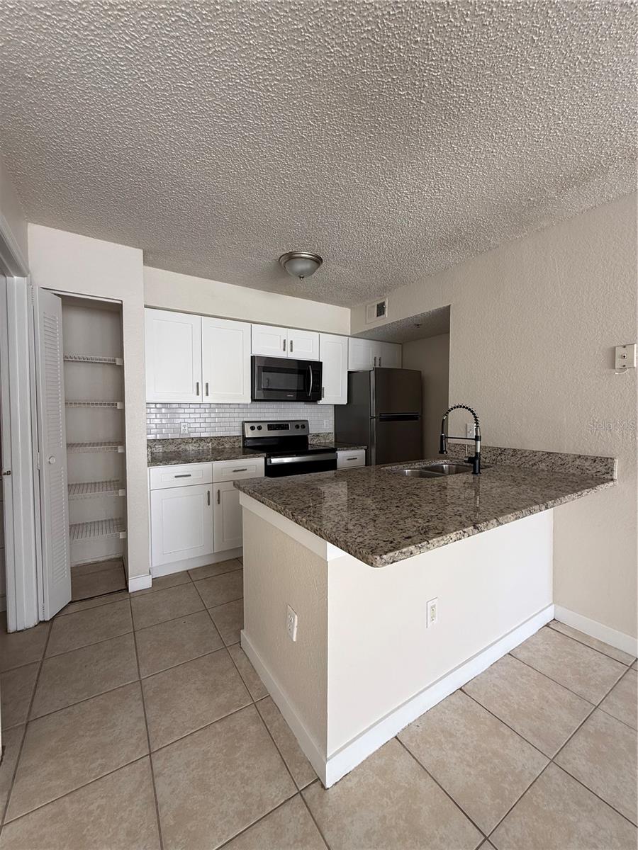 Image 12 of 51 For 2201 Key West Court 314