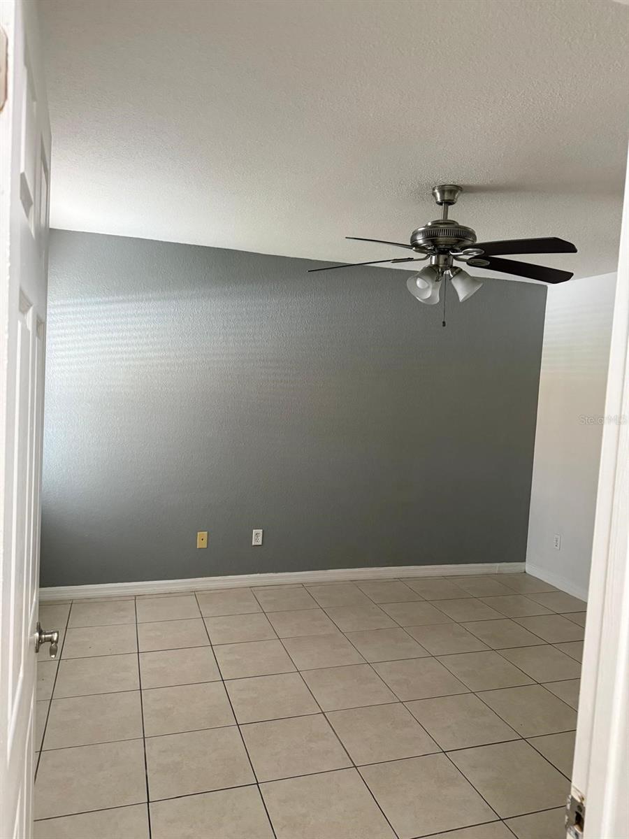 Image 11 of 23 For 5112 Conroy Road 311