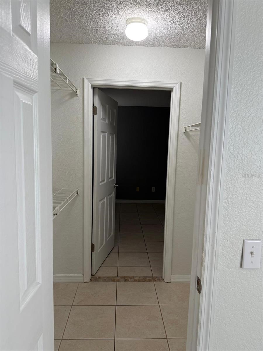 Image 9 of 23 For 5112 Conroy Road 311