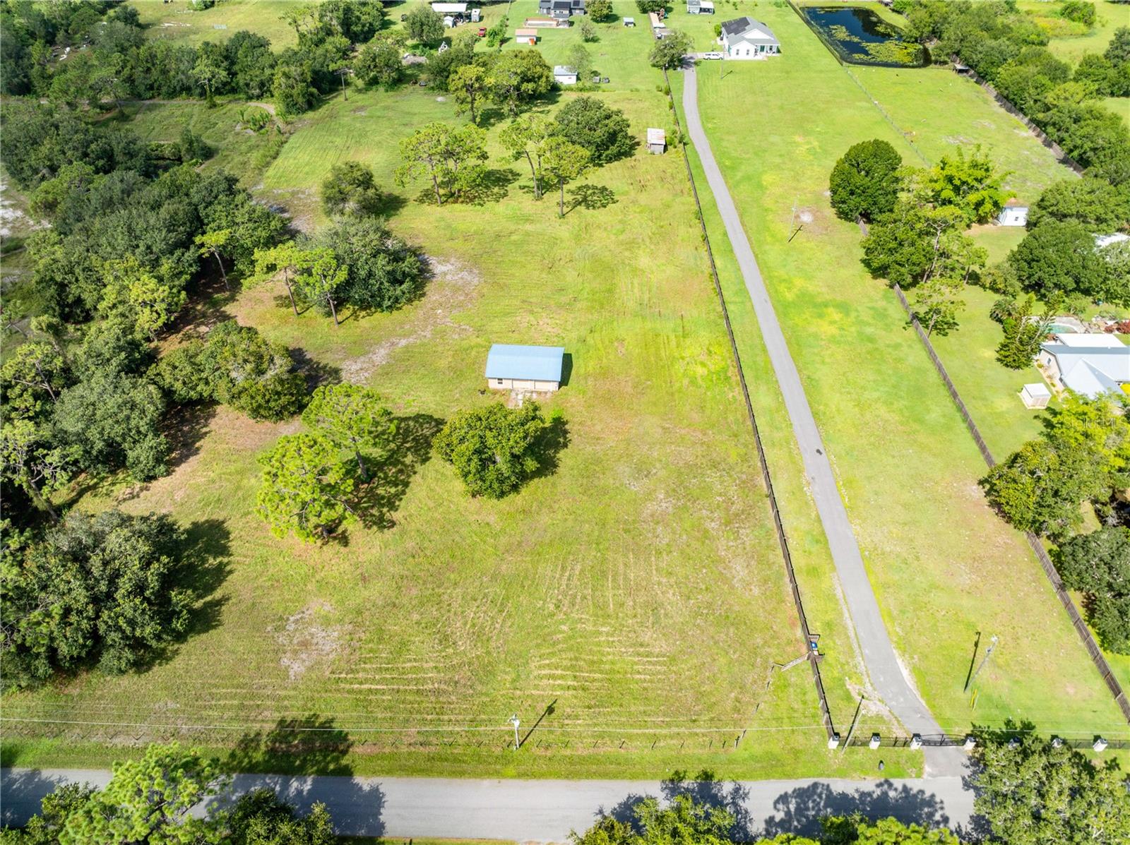 Image 9 of 12 For  Story Road 