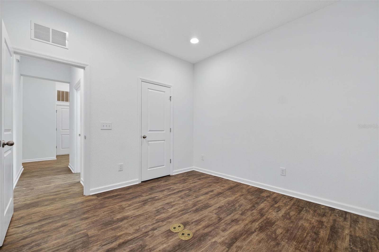 Image 33 of 64 For 1143 Sheri Drive