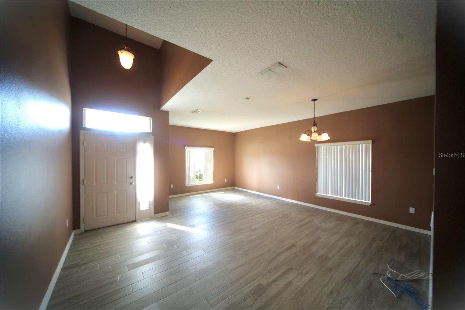 Image 7 of 22 For 7711 Dryden  