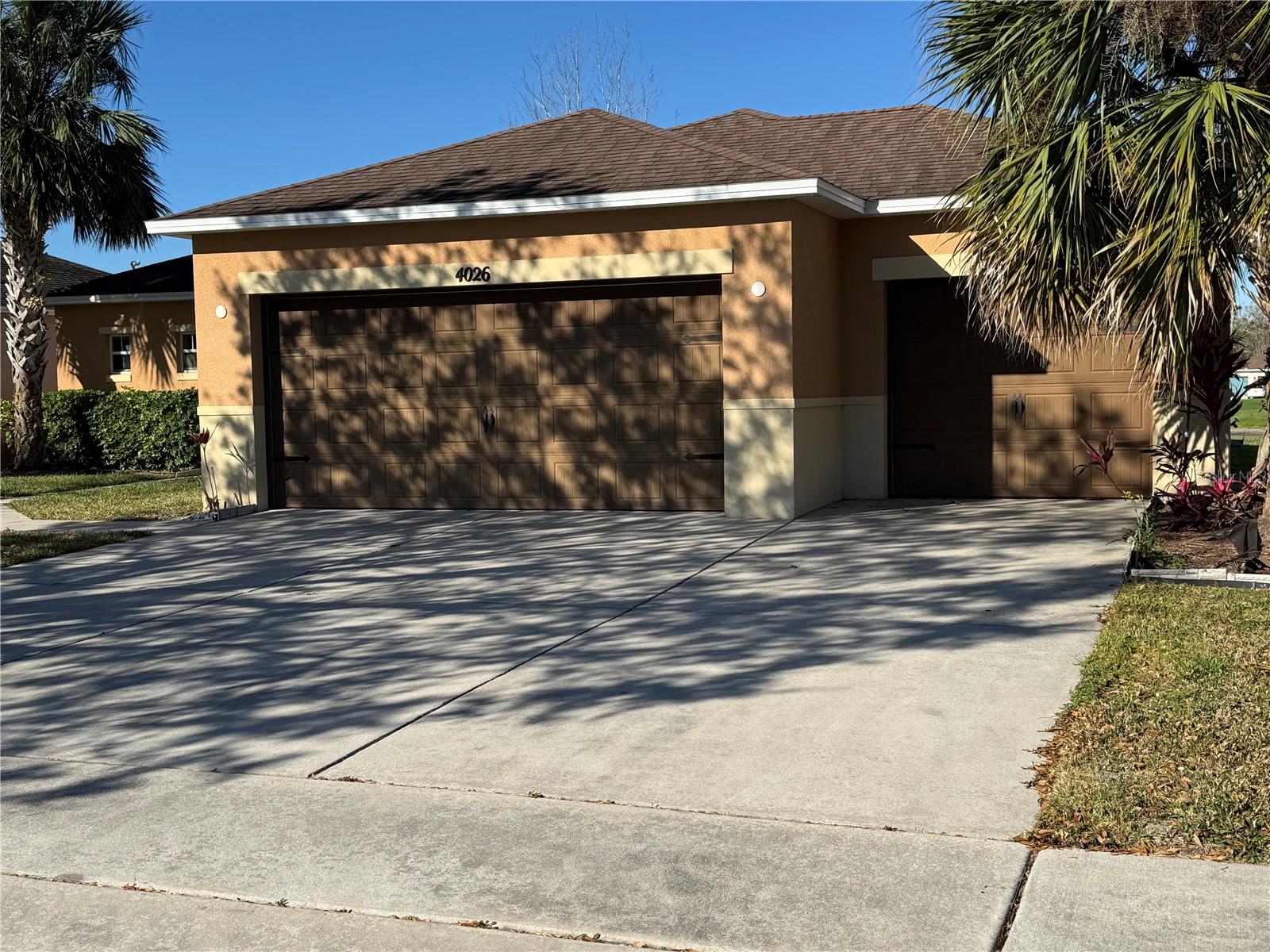 Image 2 of 20 For 4026 Marina Isle Drive