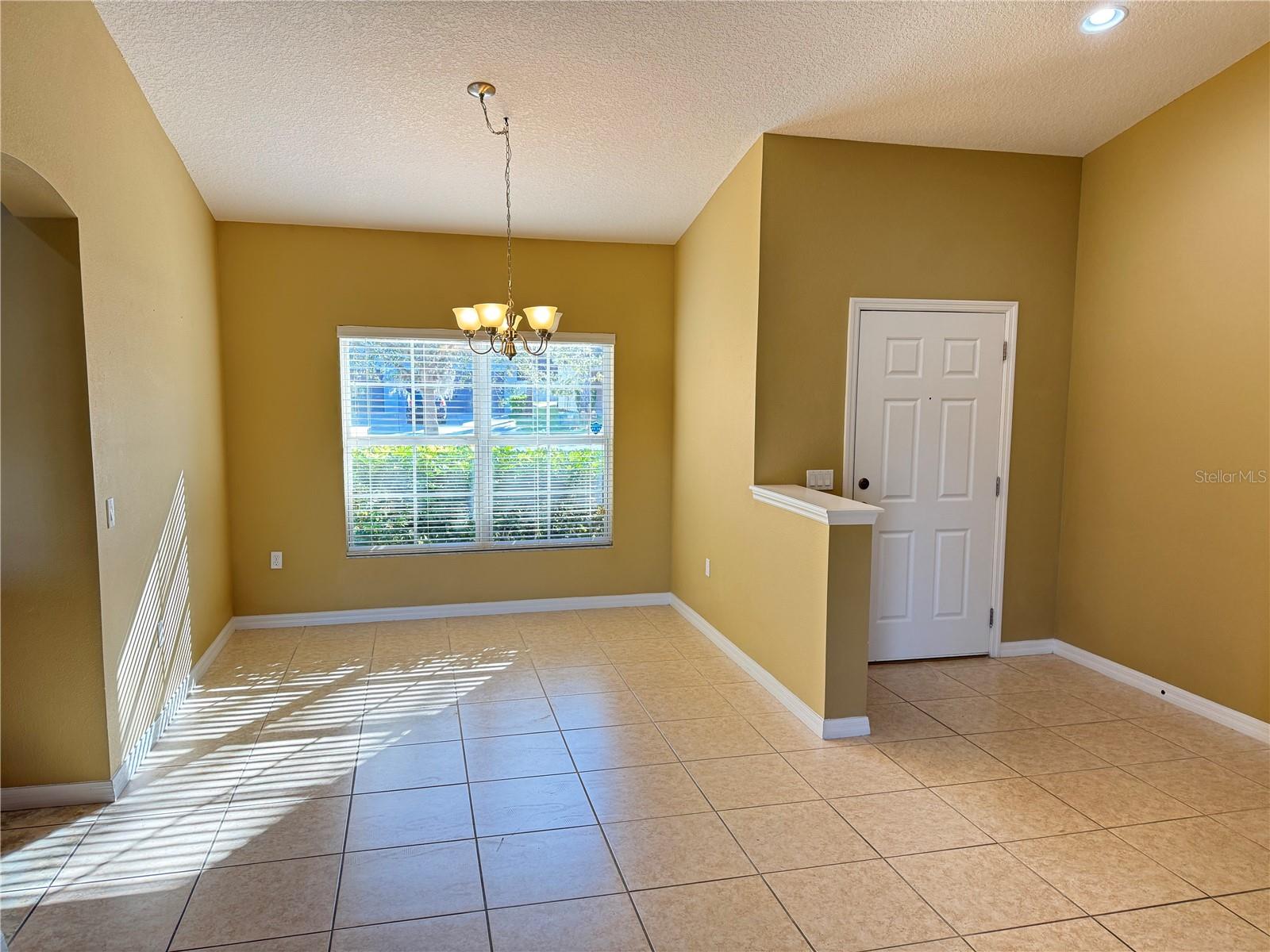 Image 6 of 20 For 4026 Marina Isle Drive