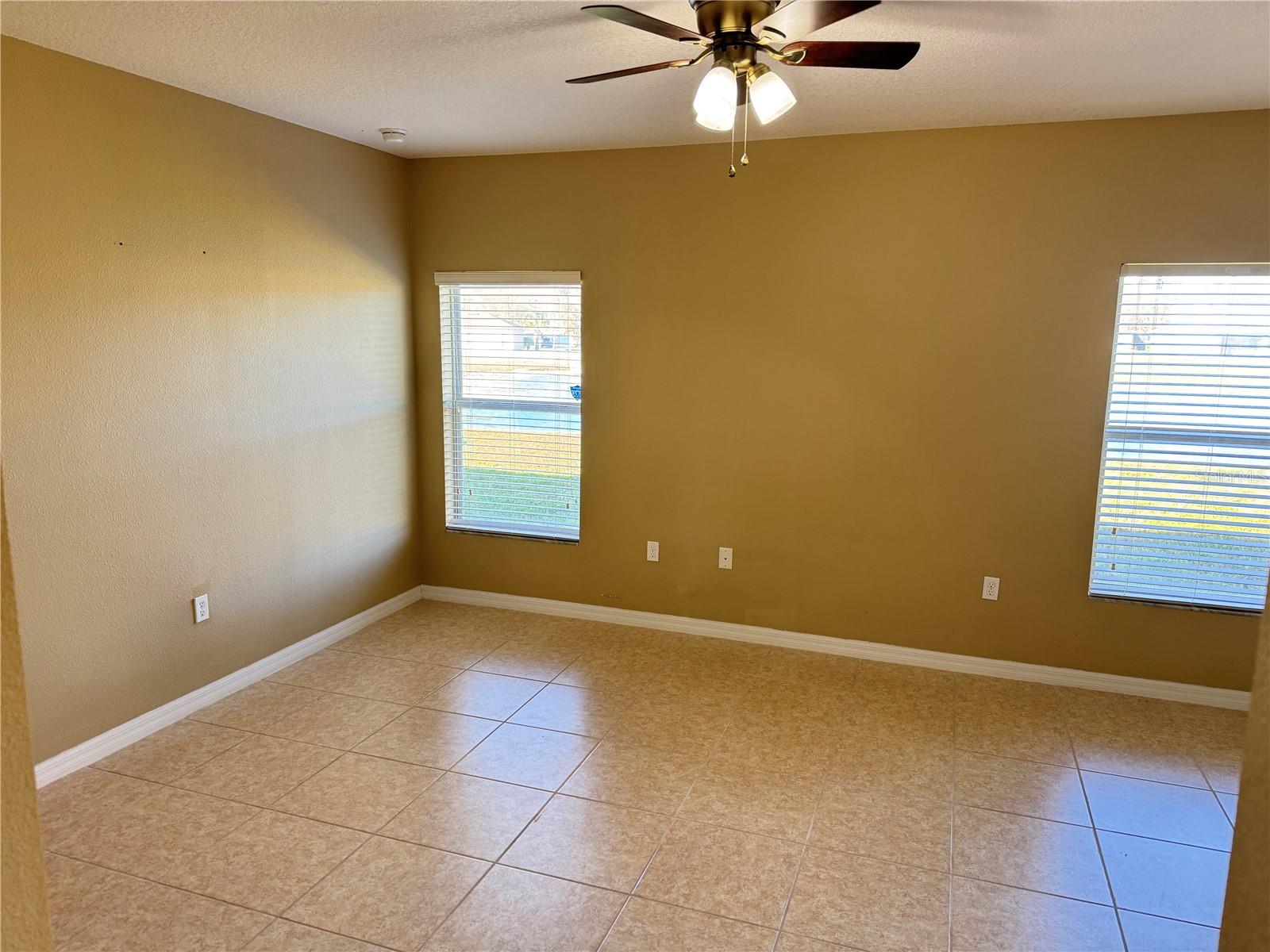 Image 8 of 20 For 4026 Marina Isle Drive