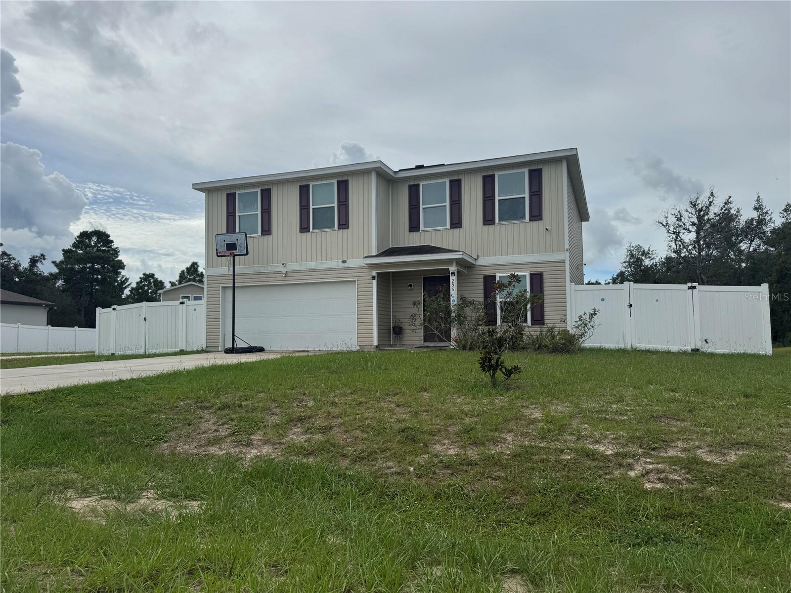 Image 2 of 35 For 256 Begonia Lane