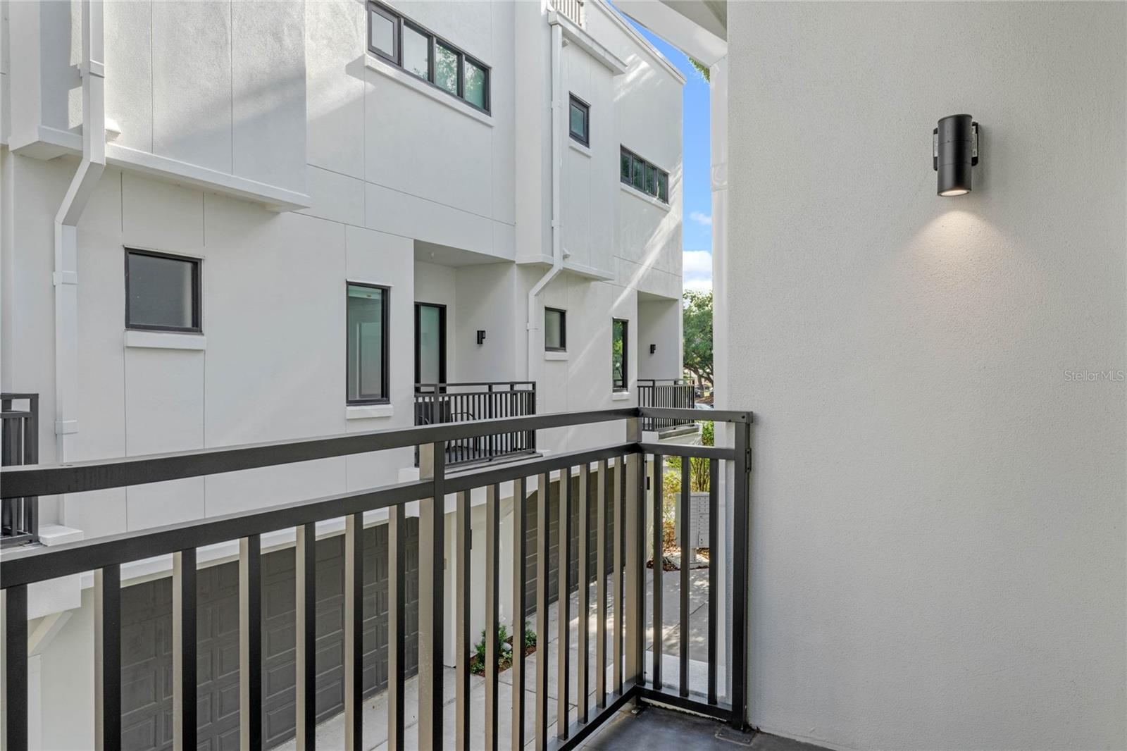 Image 18 of 42 For 460 Jackson Street 3