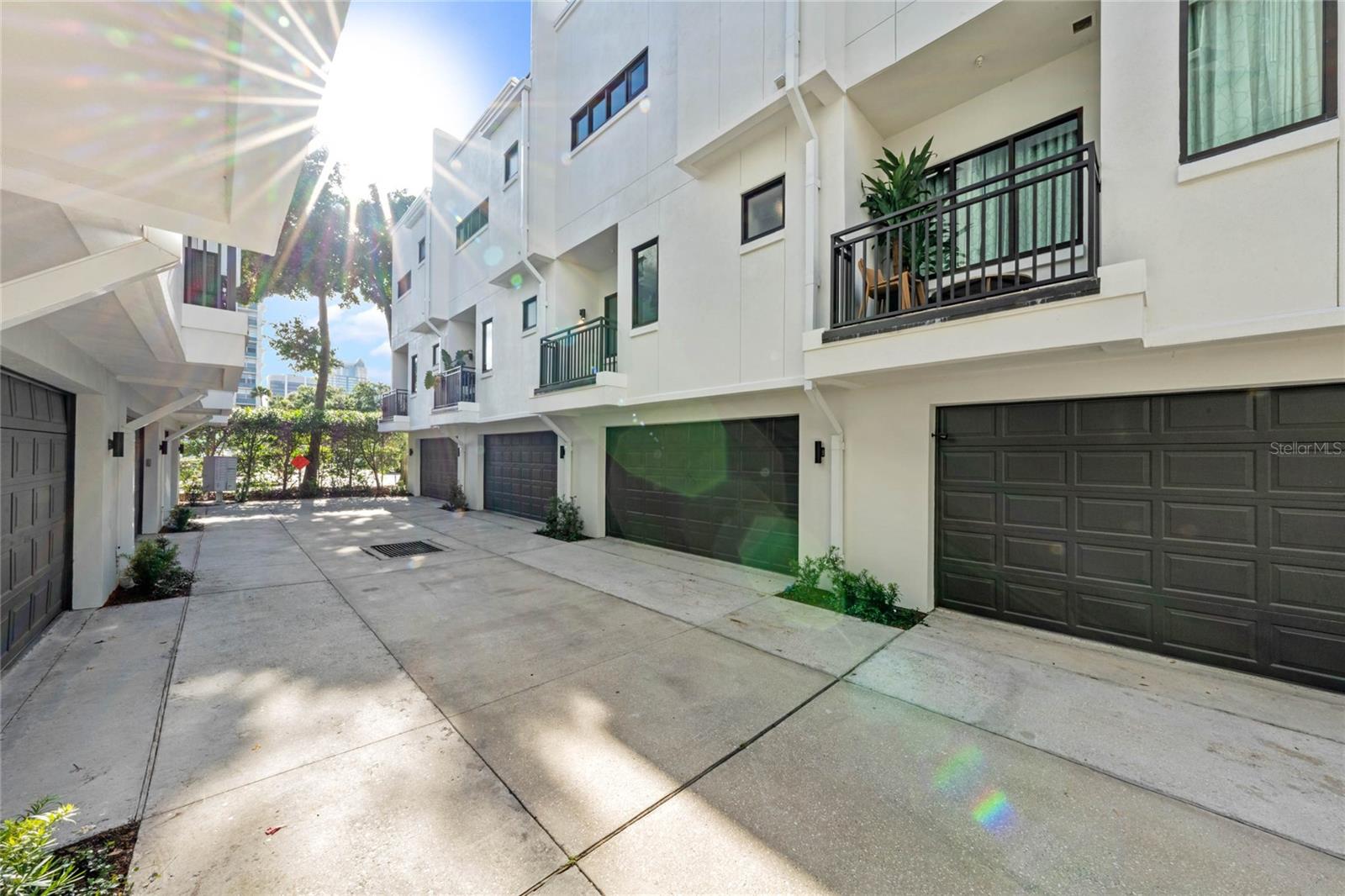 Image 8 of 42 For 460 Jackson Street 3