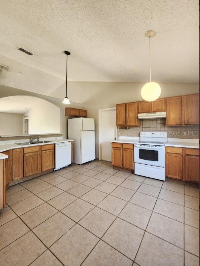 Image 13 of 22 For 1112 Chesterfield Court