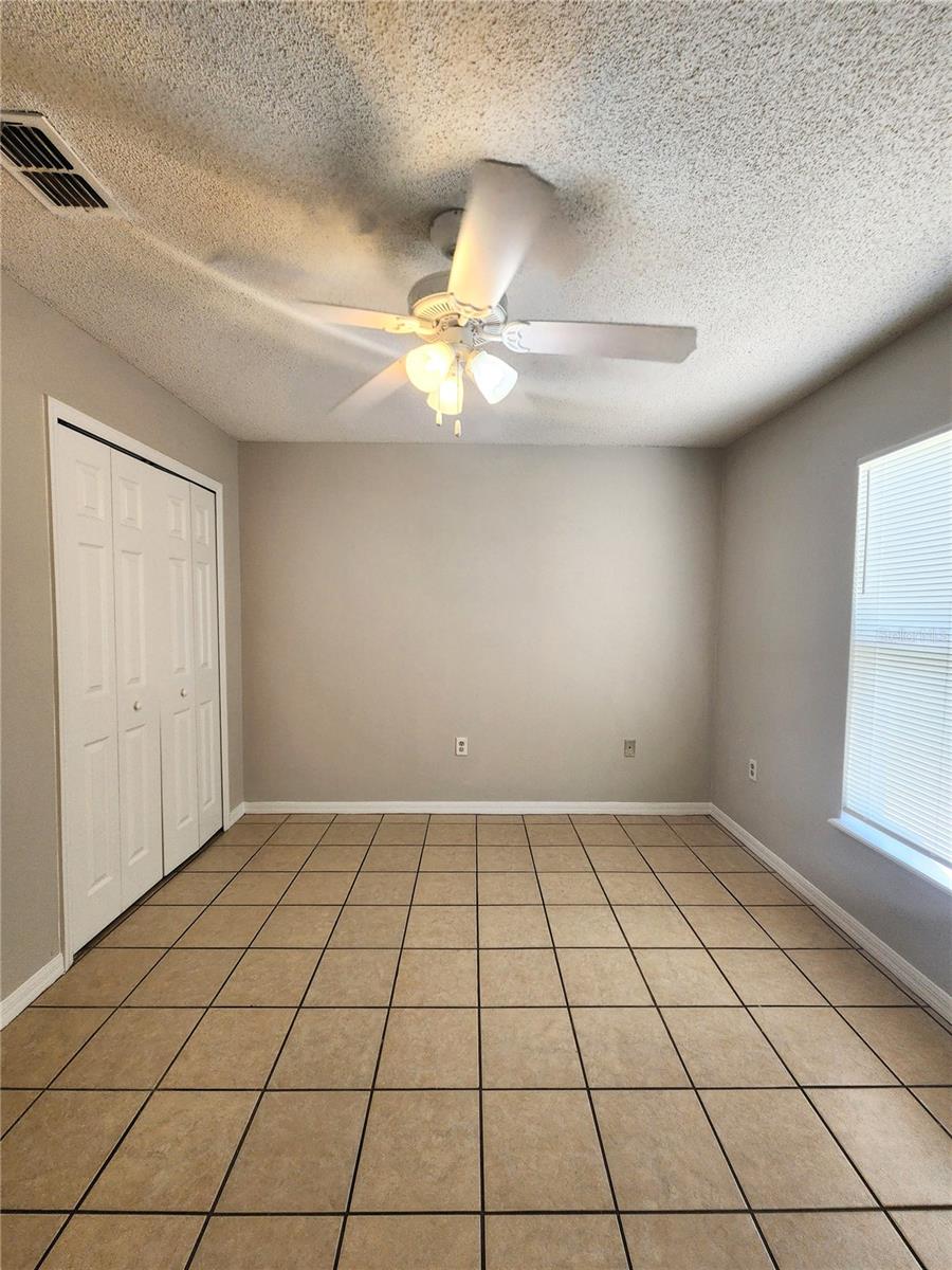 Image 15 of 22 For 1112 Chesterfield Court