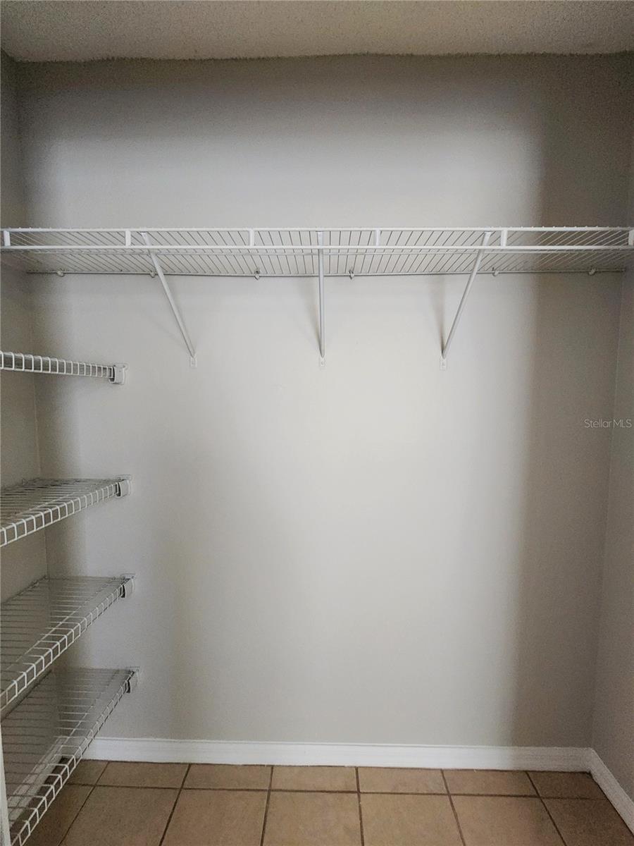 Image 21 of 22 For 1112 Chesterfield Court