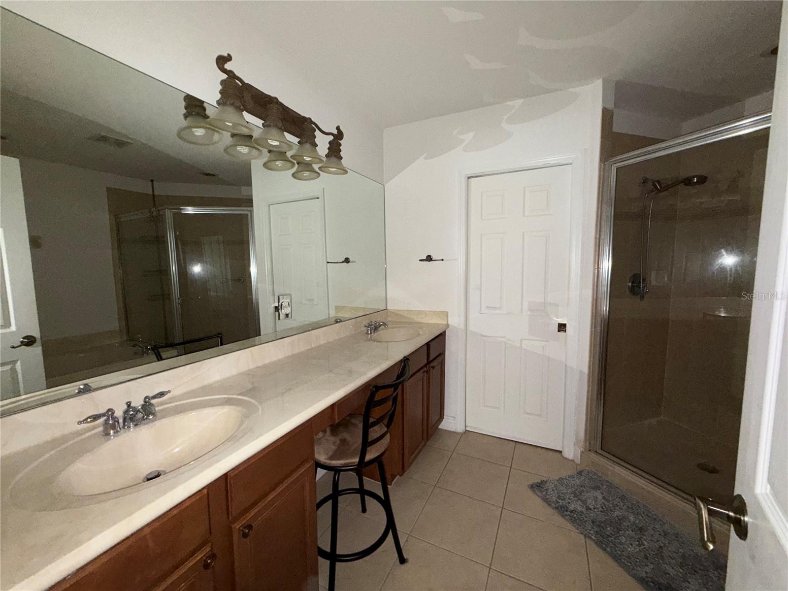 Image 17 of 33 For 3353 Antica Street