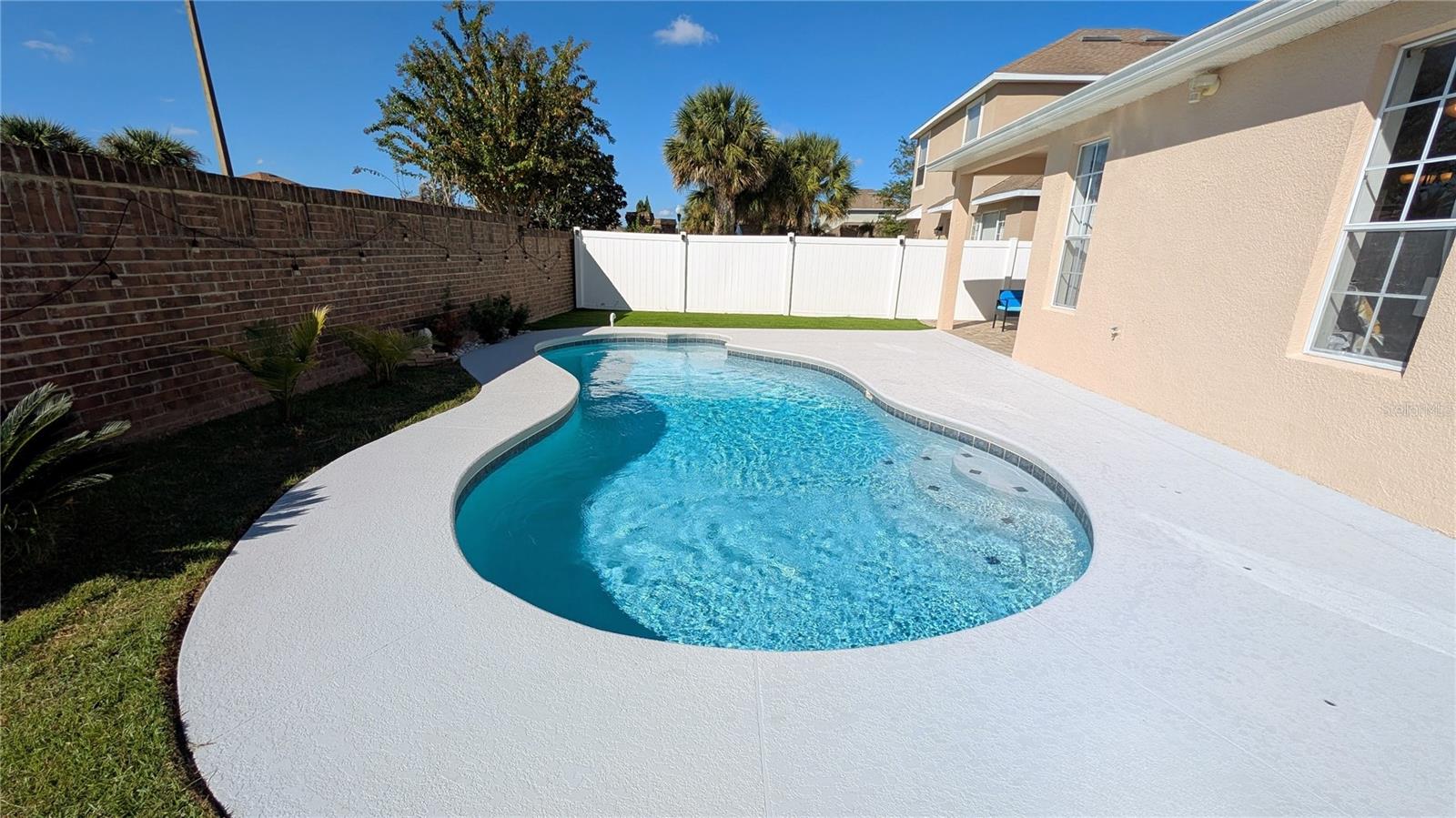 Image 21 of 23 For 2212 Stone Lake Court