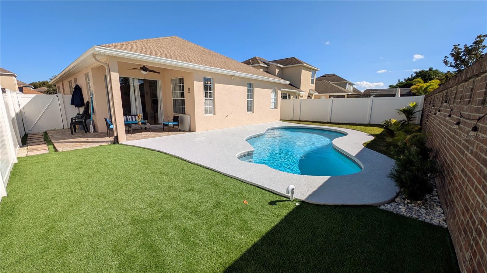 Image 22 of 23 For 2212 Stone Lake Court