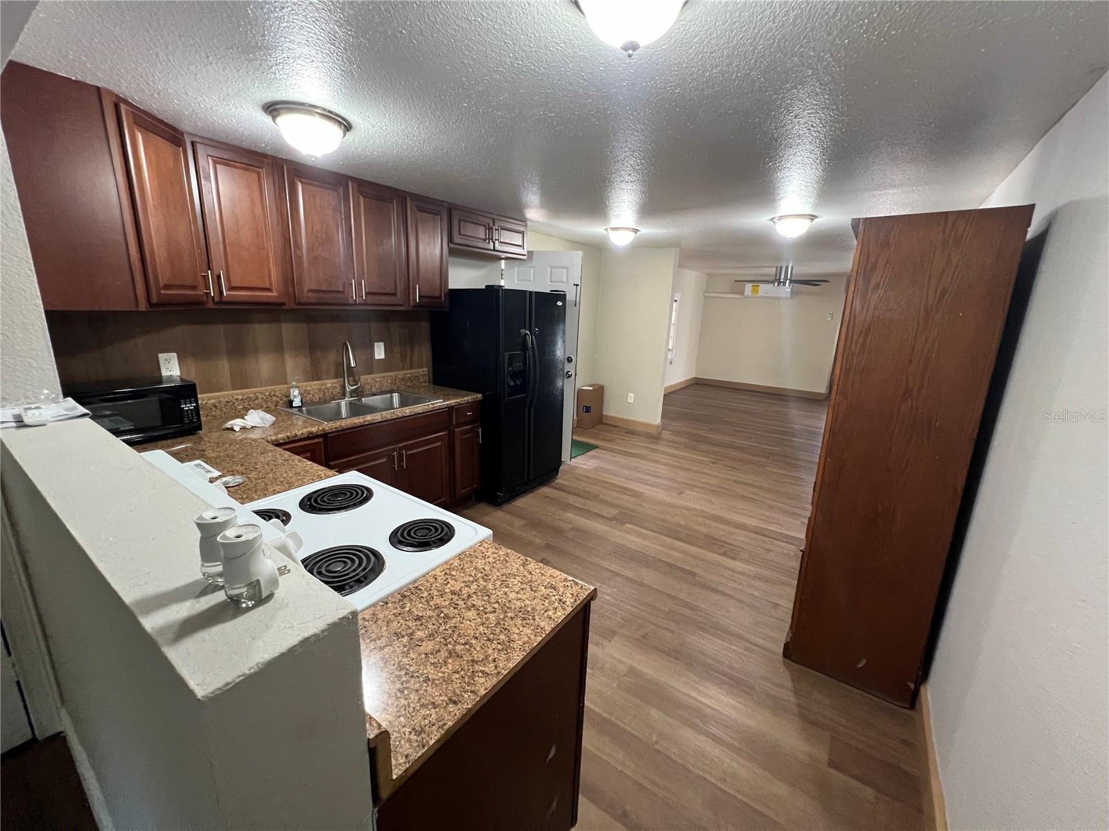 Image 3 of 13 For 6937 Gibraltar Road