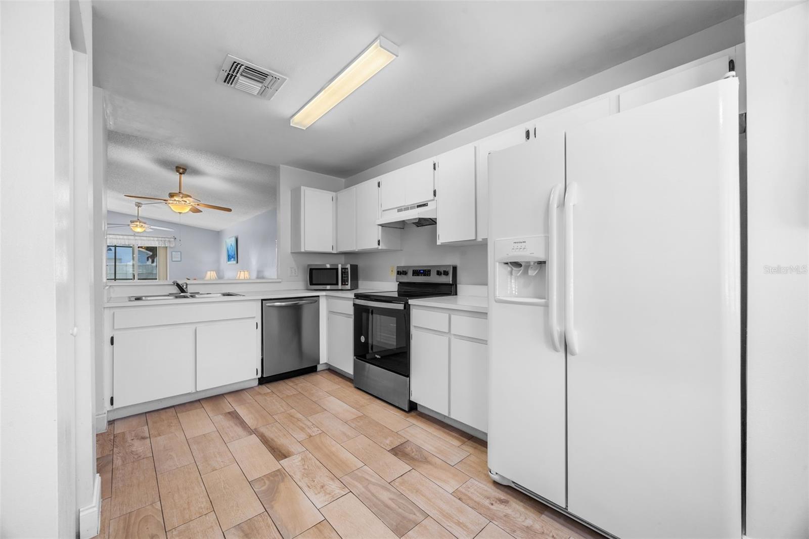 Image 4 of 72 For 4729 Windwood Drive