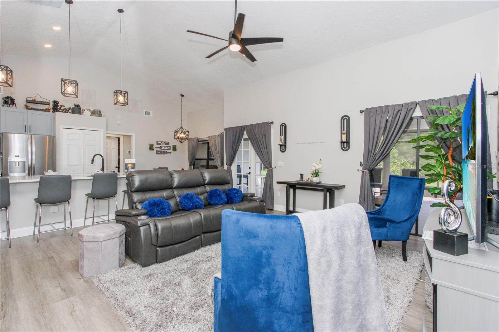 Image 18 of 44 For 4480 Gabriella Lane